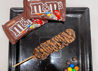M&M’s LOLLIPOP WAFFLE 🍫