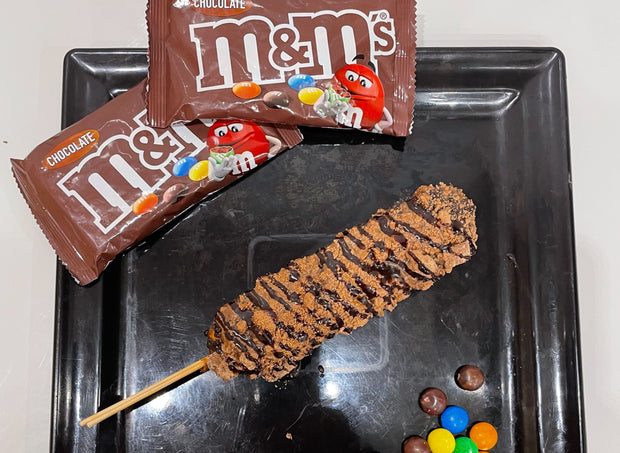 M&M’s LOLLIPOP WAFFLE 🍫