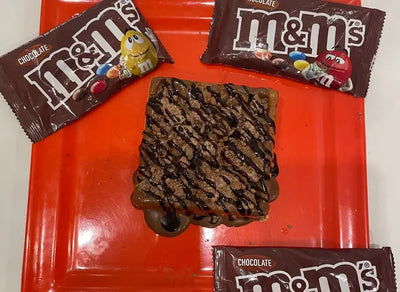 M&M’s SQUARE WAFFLE 🍫