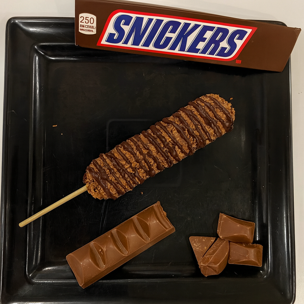 SNICKERS LOLLIPOP WAFFLE 🍫